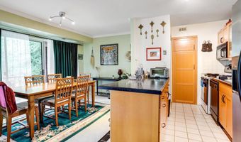 12203 ACADEMY Way 13, Rockville, MD 20852