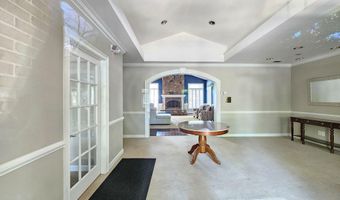20322 BEECHWOOD Ter 301, Ashburn, VA 20147