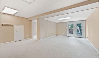 7409 ADAMS PARK Ct, Annandale, VA 22003