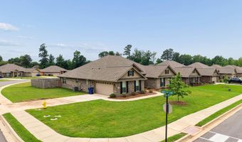 301 TUPELO Trl, Alabaster, AL 35007