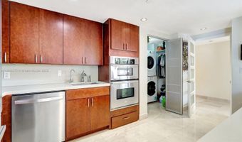 4000 Island Blvd L-2, Aventura, FL 33160