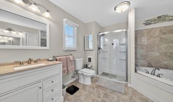 338 Shore Dr, Branford, CT 06405