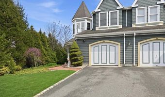 1 Victoria Dr, Amityville, NY 11701