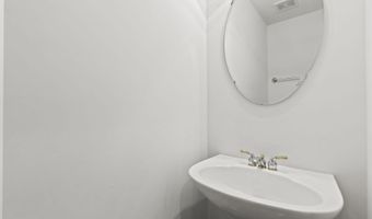 2004 GOLDEN MORNING Dr 30, Bowie, MD 20721