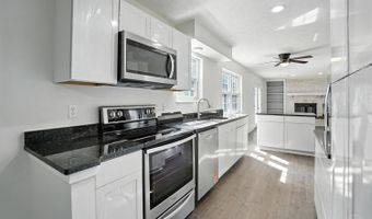 5555 Revmal Ln, Delhi, OH 45238