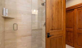 311 Offerson Rd 236, Beaver Creek, CO 81620
