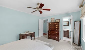 2125 Lawton Bluff Rd, Charlotte, NC 28226