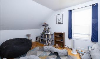 350 River St, Woonsocket, RI 02895