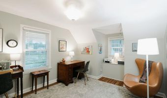 515 8th St, Ames, IA 50010