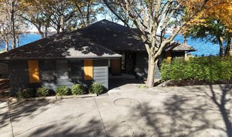 3019 1st St, Arnolds Park, IA 51331