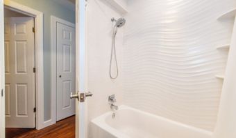 230 Avenue A, Bayonne, NJ 07002