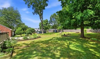 115 Poplar St, Agawam, MA 01030