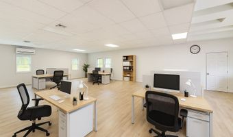 20 Pendleton Dr, Hebron, CT 06248