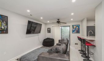 615 Broadway 68, Amityville, NY 11701