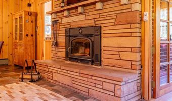 8 Mormon Creek Rd, Cody, WY 82414