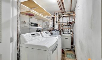 7813 Dover Ave, Anchorage, AK 99504