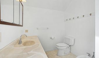 1129 N 24th St, Allegan, MI 49010