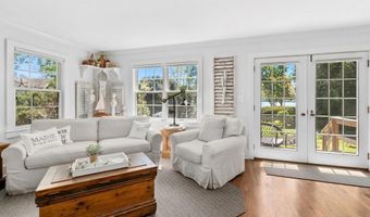 8 Seagate Rd, Darien, CT 06820