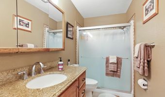 1300 Desert Dawn Dr, Alamogordo, NM 88310