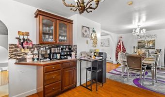 102 Williams Ave, East Providence, RI 02914