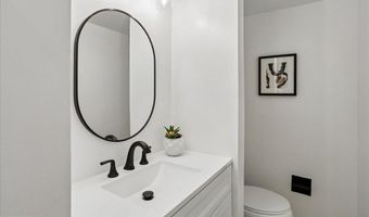 5222 POOKS HILL Rd #E-31, Bethesda, MD 20814