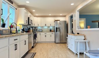 1 W LIBERTY St, Harrington, DE 19952