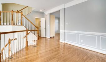 2505 GADSBY Pl, Alexandria, VA 22311