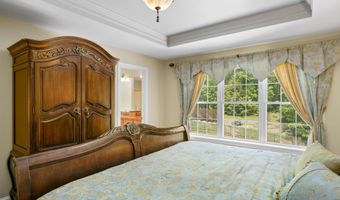 21 Wiggin Rd, Bedford, NH 03110