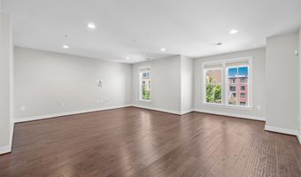2109 MAIN LINE 102, Alexandria, VA 22301