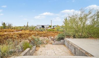 1065 W WHITELEY St, Apache Junction, AZ 85120