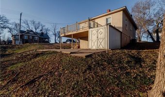 1520 S 7th St, Atchison, KS 66002