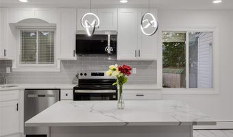 45 N Ronald Dr, Amityville, NY 11701