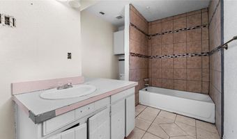 110 Gregory Dr, Heath, TX 75032