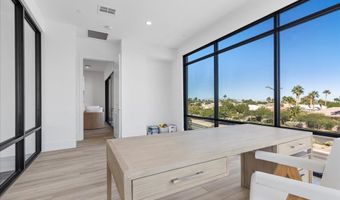 4814 Shady Ridge Dr, Las Vegas, NV 89135