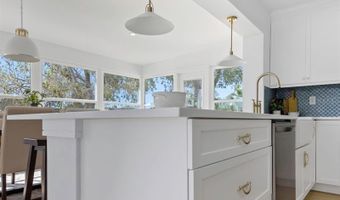 6321 BALBOA Ln, Apollo Beach, FL 33572