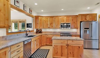 85 Bellflower Ct, Blanchard, ID 83804