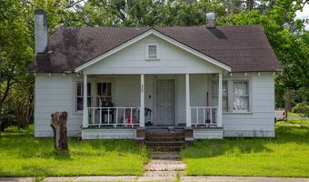 199 Anthony/Oak Sts, Baxley, GA 31513