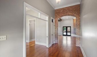 216 Meadowlands Dr, Brandon, MS 39047