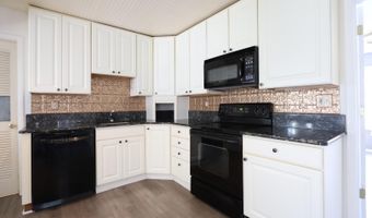 17 Commodore Ct, Barnegat, NJ 08005