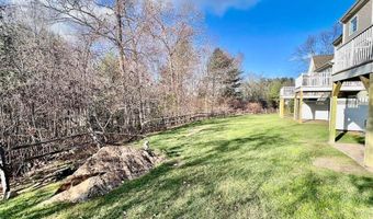 2 Dogwood Ct 2, Middlebury, CT 06762
