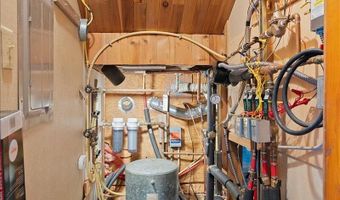 15868 N Fish Lake Rd, Chickaloon, AK 99674