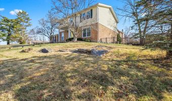 568 Spragues Mill Ct, Ballwin, MO 63011