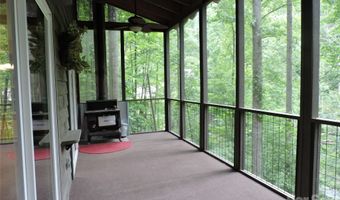 963 Melton Branch Rd, Bakersville, NC 28705