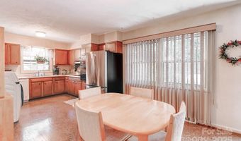 13 Botany View Ct, Asheville, NC 28805