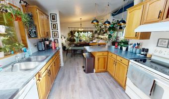 16107 W HOFFELDT Ln, Brookings, OR 97415