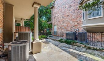 4141 Towne Green Cir, Addison, TX 75001