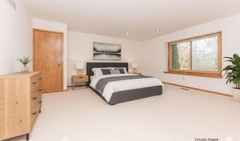 2225 Chaucer Ct, Ann Arbor, MI 48103