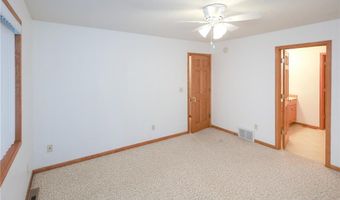 1811 Summer Ln NE, Alexandria, MN 56308