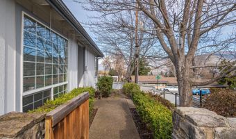 369 Alta Ave, Ashland, OR 97520