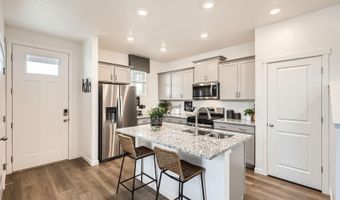 249 S Uriah St, Aurora, CO 80018